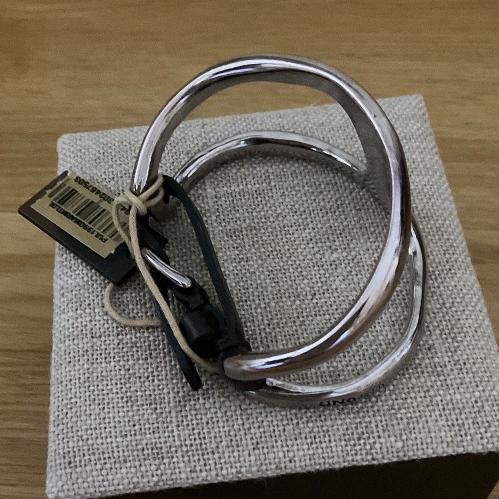 NWT UNO de 50 Polished Silver-plated Cuff "Two in One" $240 - Picture 3 of 13